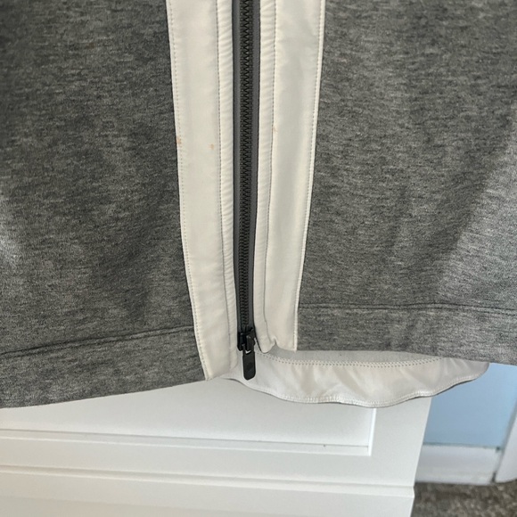 lululemon light as warmth jacket - Picture 6 of 10